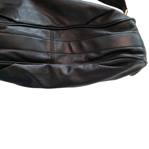 BCBG MAXARIA 100% Leather Black Hobo Shoulder bag purse buttery soft - Picture 13 of 16